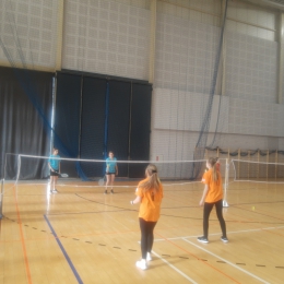 BADMINTON