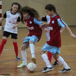 II Halowy Turniej Piłki Nożnej o puchar Prezesa UKS Trójka Górsk w kategorii dziewcząt rocznik 2003 i młodsze