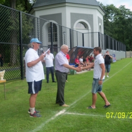 1 Turniej "Po STRONIE Piłki" o Puchar Burmistrza Stronie Śląskie . (http://krysztalstroniesl.futbolowo.pl)