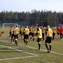 CZARNI TRZEŚŃ - Progres Kawęczyn 3:2 (1:2)