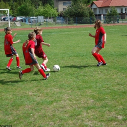 Turniej "Z podwórka na stadion o puchar Tymbarku. Etap powiatowy dziewcząt: Górsk,14.05.2014.