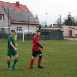 Najskuteczniejszy zawodnik B-Klasy S.Bertrandt [z lewej] i Bartosz Michalski [Orzeł]