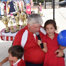 Kibice i wokół boiska