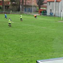 LTS LEŚNA-UKS PIEŃSK 4-3 (TRAMPKARZ)