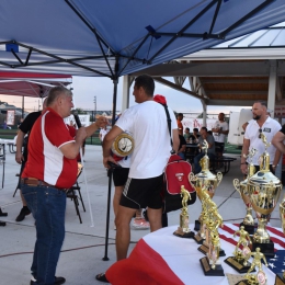 Kibice i wokół boiska