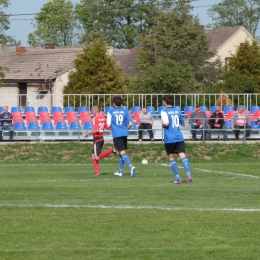 Sezon 2015/2016 03.10.2015r. kolejka 7: LZS Kujawy - LZS Dąbrówka Górna 2:0 (2:0)