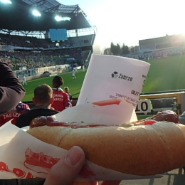 Piękna stadionowa kiełbasa