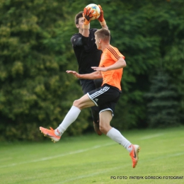 GALERIA ZDJĘĆ, SPARING NR.8: Piast Tuczempy - MKS Arłamów Ustrzyki Dolne 3:0 (1:0) , Zdjęcia wykonane przez Pana Andrzeja Popowicz (MTTolo Tv) oraz Patryka Góreckiego (PG-FOTO).