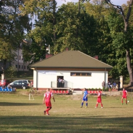 Dwór Kombornia 1:1 Victoria Dobieszyn (źródło: www.victoriadobieszyn.futbolowo.pl)