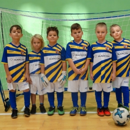 Turnieju Piłki Nożnej w Jeleniej Górze Dzieci rocznika 2013 i młodsi organizowanym przez Karkonosze JG .