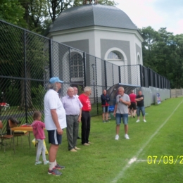 1 Turniej "Po STRONIE Piłki" o Puchar Burmistrza Stronie Śląskie . (http://krysztalstroniesl.futbolowo.pl)