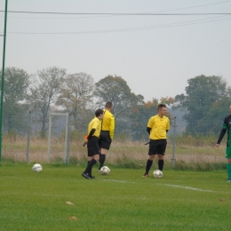 8 kolejka: MKS Mianów - Ostrovia Ostrowy 14.10.2017