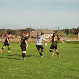 12. kolejka B-klasy: KS Iskra Stolec - KS Hetman Sieradz (fot. W. Plucinska)