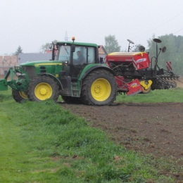 Budowa boiska początek 04.2014