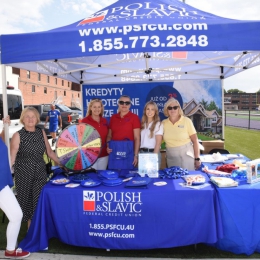 Kibice i wokół boiska