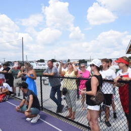 Kibice i wokół boiska