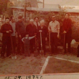 Zarząd Klubu 1973/79 przy rozpoczęciu budowy DOM SPORTOWCA - czyn społeczny
