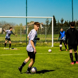 19. kolejka B-klasy: LKS Kamienna vs. KS Hetman Sieradz (fot. W. Plucinska)