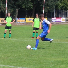 Inauguracja juniorów. Mazur U-19 w derbach wygrywa z Błyskawicą Lucień 7:0