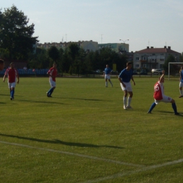 Victoria 2:0 LZS Olimpia Okrzeja
BRAMKI: Kozłowski, W. Szymański.