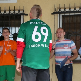 Pamiątkowa koszulka dla trenera juniorów od zawodników