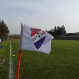 Skromna wygrana z  ostatnią drużyną 2-0