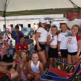 Kibice i wokół boiska