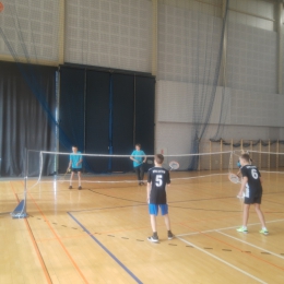 BADMINTON