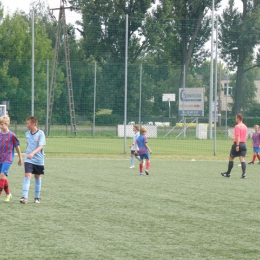 MKS Znicz Pruszków 3-5 FCB Escola Varsovia