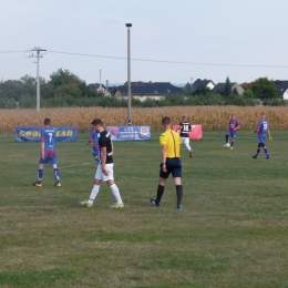 Sezon 2018/2019 09.09.2018r. kolejka 2: LZS Dąbrówka Górna - LZS Kosmos Dobra 4:0 (1:0)