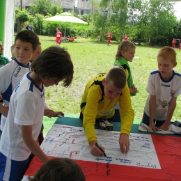 Turniej r.2002 "Z podwórka na stadion" o Puchar Tymbarku