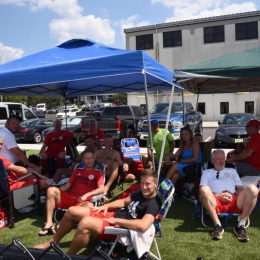 Kibice i wokół boiska