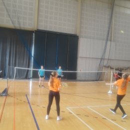 BADMINTON