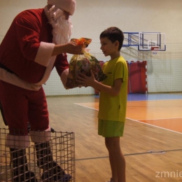 Mikołajkowy turniej Filii WKS Śląsk w Wojborzu - gr. Bambini