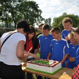 Krojenie tortu futbolowego - Iza Romanek