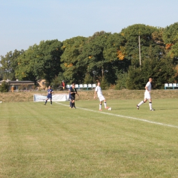 Victoria Parchów 2:4 Uks Huta Przemków