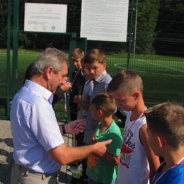 W lidze w ramach akcji „Lato z MOSiR-em 2014” wygrał Mazur Gostynin w składzie Patryk Gronalewski, Bartosz Majewski, Dominik Staniszewski, Dariusz Kurkowski, Eryk Wydrzyński, Mateusz Ostrowski i Eryk Przybylski przed zespołem FC Koksy i Tigery Gostynin.