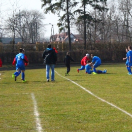 Mazur Gostynin (U-15) – Żyrardowianka Żyrardów (U-15) 1:4
W sobotę, 21 marca 2015 r. w 2 kolejce rozgrywek 1 Ligi Mazowieckiej Trampkarzy U-15 Mazur Gostynin podejmował u siebie Żyrardowiankę Żyrardów. Rywal okazał się zbyt mocny.