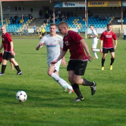 W meczu 16. kolejki Płockiej Ligi Okręgowej, pierwszym po zimowej przerwie, seniorzy Mazura Gostynin pewnie pokonali ULKS Ciółkowo 5:0.