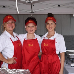 Kibice i wokół boiska