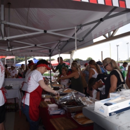 Kibice i wokół boiska