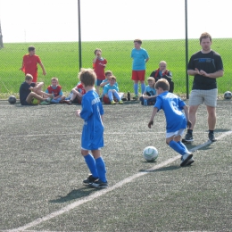 Sparing Entuzjaści Futbolu Kłecko - UKS Zdziechowa 25 IV