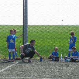 Sparing Entuzjaści Futbolu Kłecko - UKS Zdziechowa 25 IV