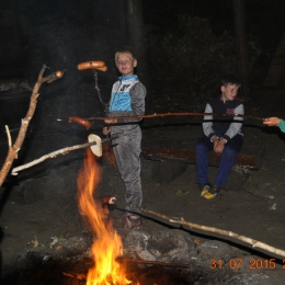 Jeszcze tylko 2 minutki w ogniu i wreszcie zjem kiełbaskę :-)