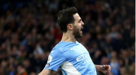 Vytrvalost a sláva pozadu, Bernardo Silva se rozhodl zůstat v Manchesteru City