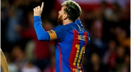 Lionel Messi hyllas som "utomjordiska" efter poängen 500. Klubbens