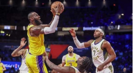 Les Lakers remportent le championnat et les maillots des Lakers brillent de la lumière de la victoire