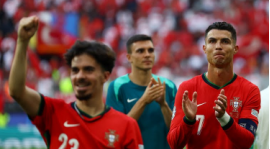 Portugal slår Tyrkia for å gå videre til neste runde