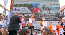 Dawid Pieniążek wygrywa Maraton Rzeszowski