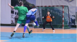 Liga Halowa K+M Sport: Zynderek górą w meczu na szczycie